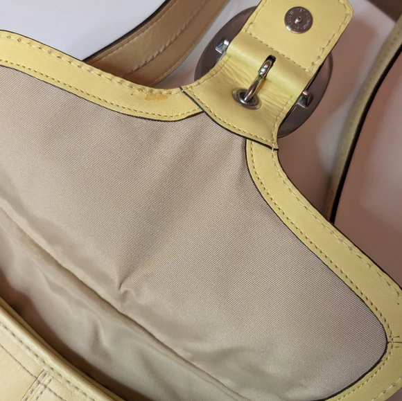 Vintage Coach Yellow Leather Bleecker Crossbody Shoulder Bag F13355 - Picture 8 of 14